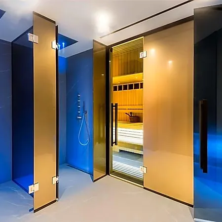 Park Plaza