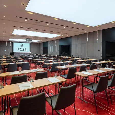 Park Plaza Szálloda