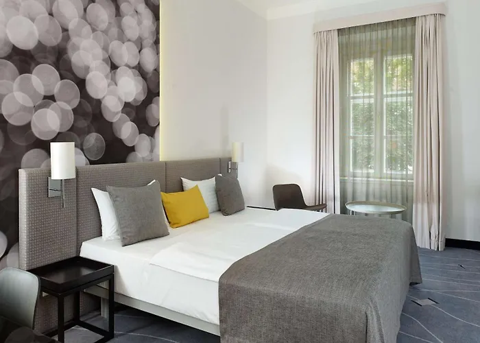 Hotel Park Plaza 4*