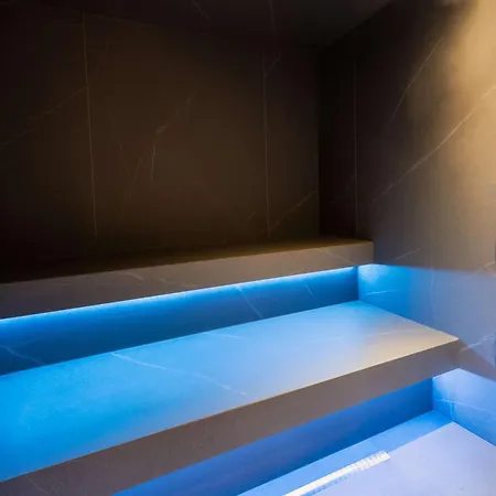 Ξενοδοχείο Park Plaza 4*