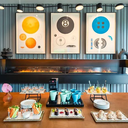 Park Plaza Ξενοδοχείο 4*