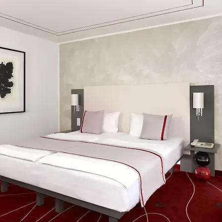 Park Plaza Hotell 4*