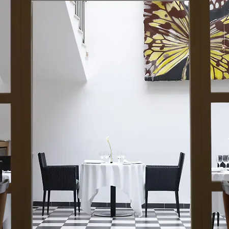 Park Plaza Ξενοδοχείο 4*