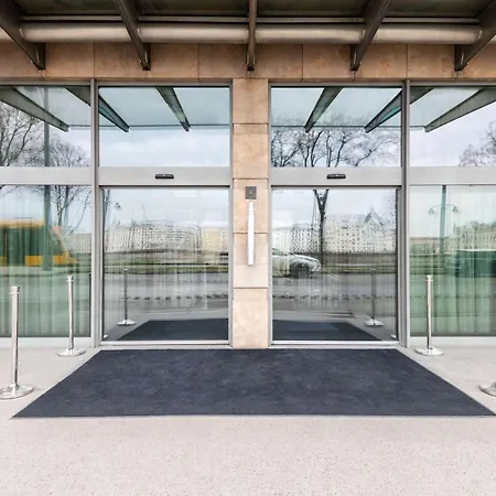 Park Plaza Hotell 4*