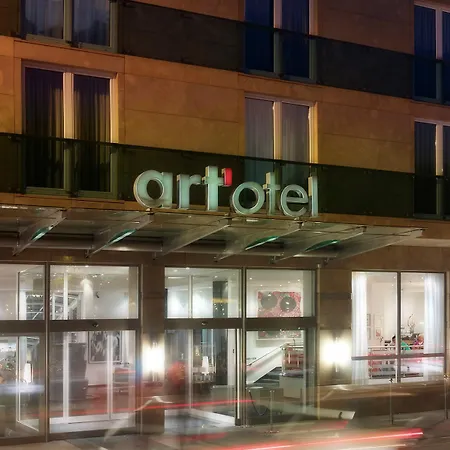 Hotell Park Plaza 4*