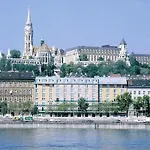 Park Plaza